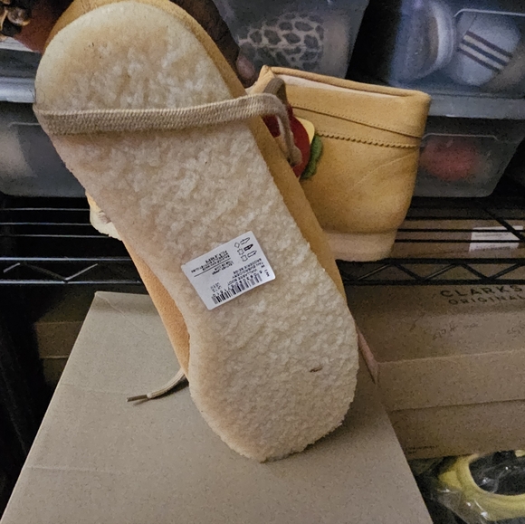 CLARKS WALLABEE VANDY THE PINK BURGER Colab - Picture 5 of 5